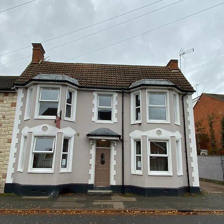 Abbey Guest House Milton Keynes Esterno foto