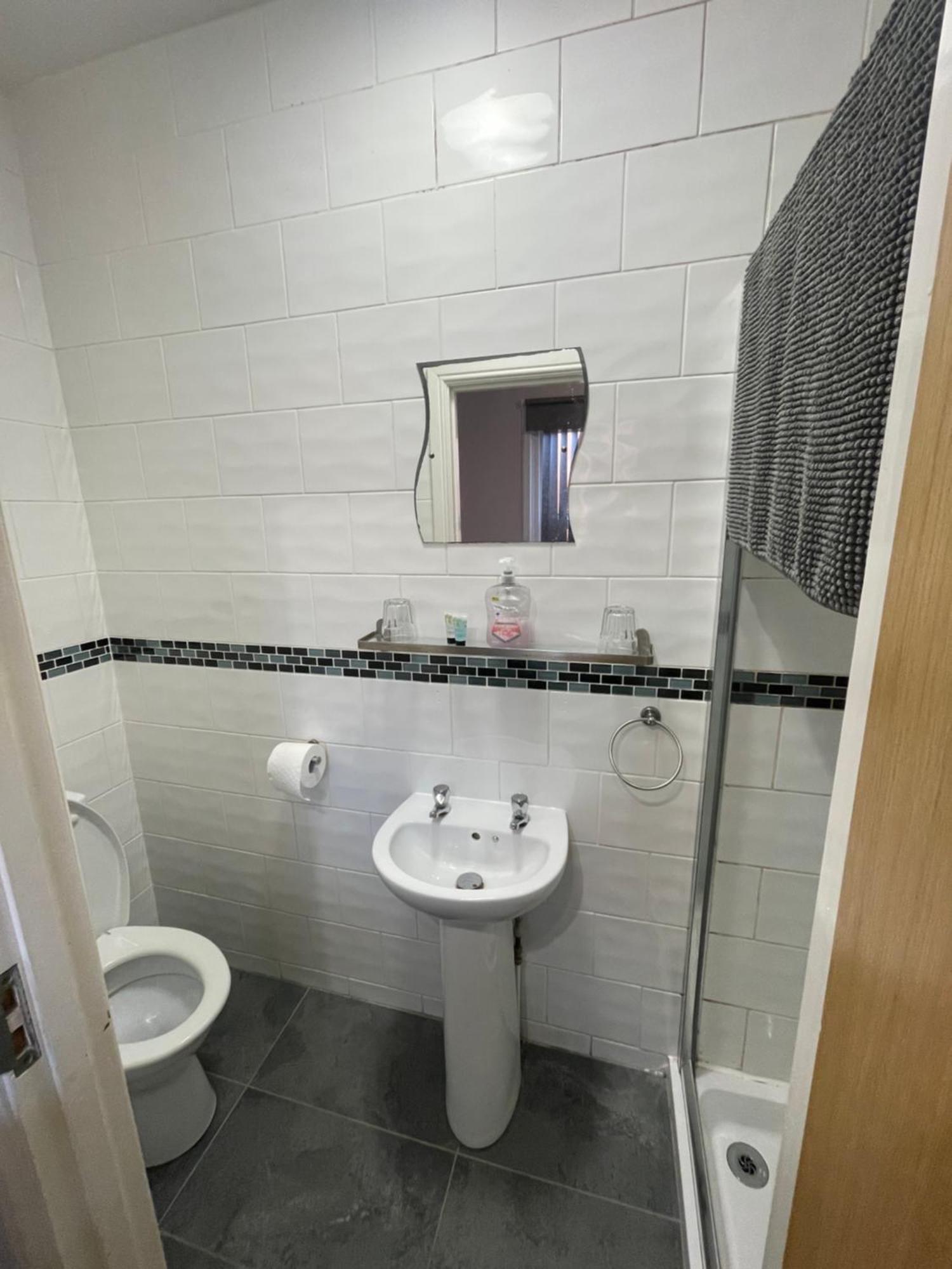 Abbey Guest House Milton Keynes Esterno foto